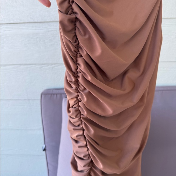 NWT Elegant Ruched Brown Dress - Picture 8 of 11